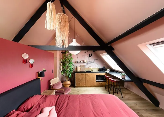 Romantic Flat Heart Of Bruges